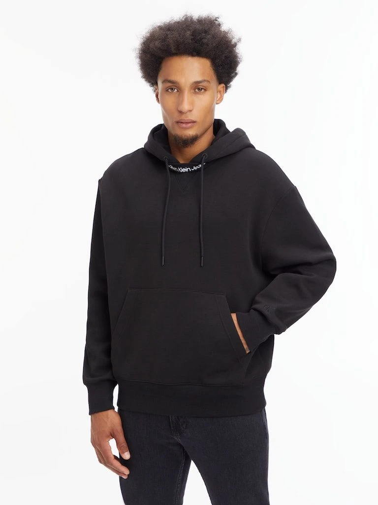Calvin Klein Jeans Huppari, EMBRO LOGO NECK INTERLOCK HOODIE Musta 1 Calvin Klein Jeans Huppari, EMBRO LOGO NECK INTERLOCK HOODIE Musta