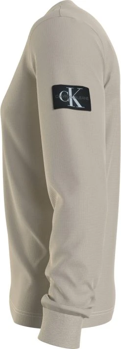 Calvin Klein Jeans Miesten Collegepaita Monogram Badge Waffle Beige -Makia kauppa calvin klein jeans miesten collegepaita monogram badge waffle beige 4 scaled