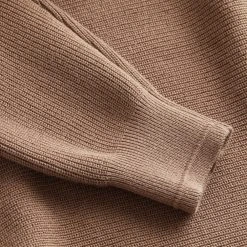 Calvin Klein Jeans Miesten Neule Badge Raw Edge Sweater Keskiruskea -Makia kauppa calvin klein jeans miesten neule badge raw edge sweater keskiruskea 3