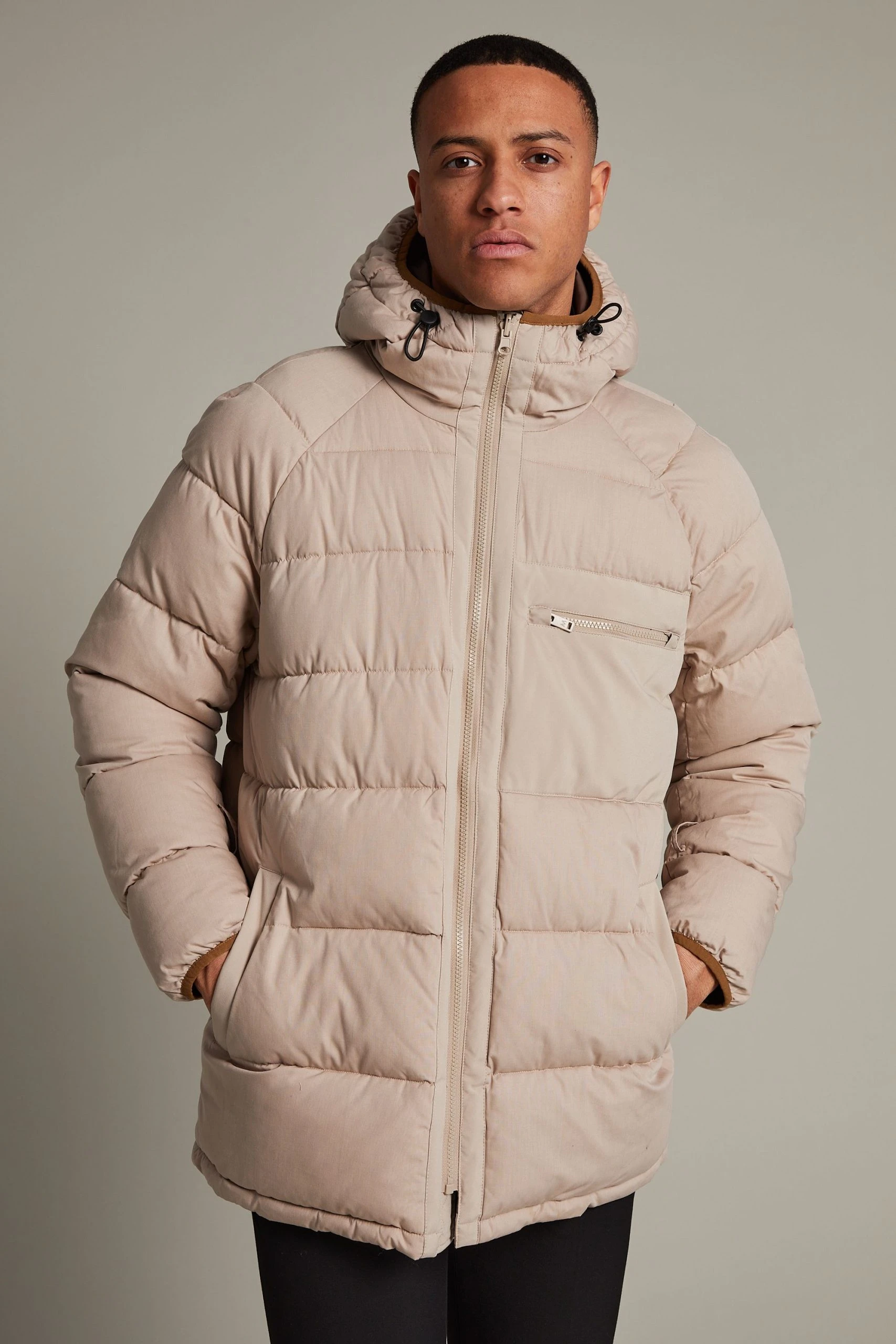 Makia kauppa -Makia kauppa matinique miesten takki k tech p new beige 3 scaled